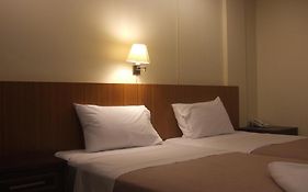Lodge 61 Hotel